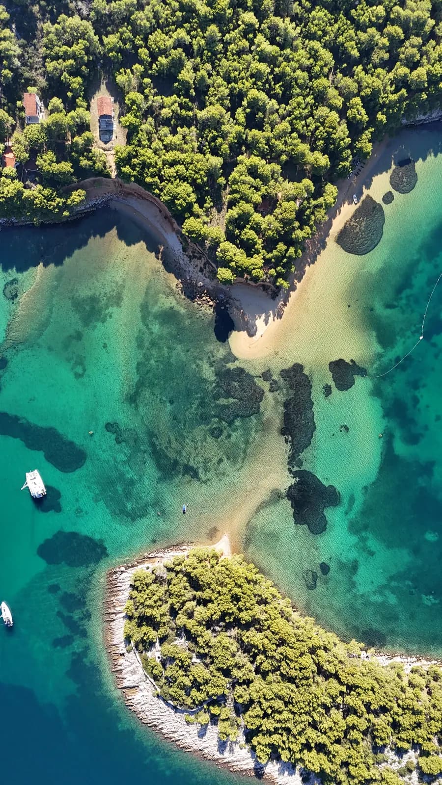 Homokpadok: Szigetek, homokpadok, egyetlen hajó.